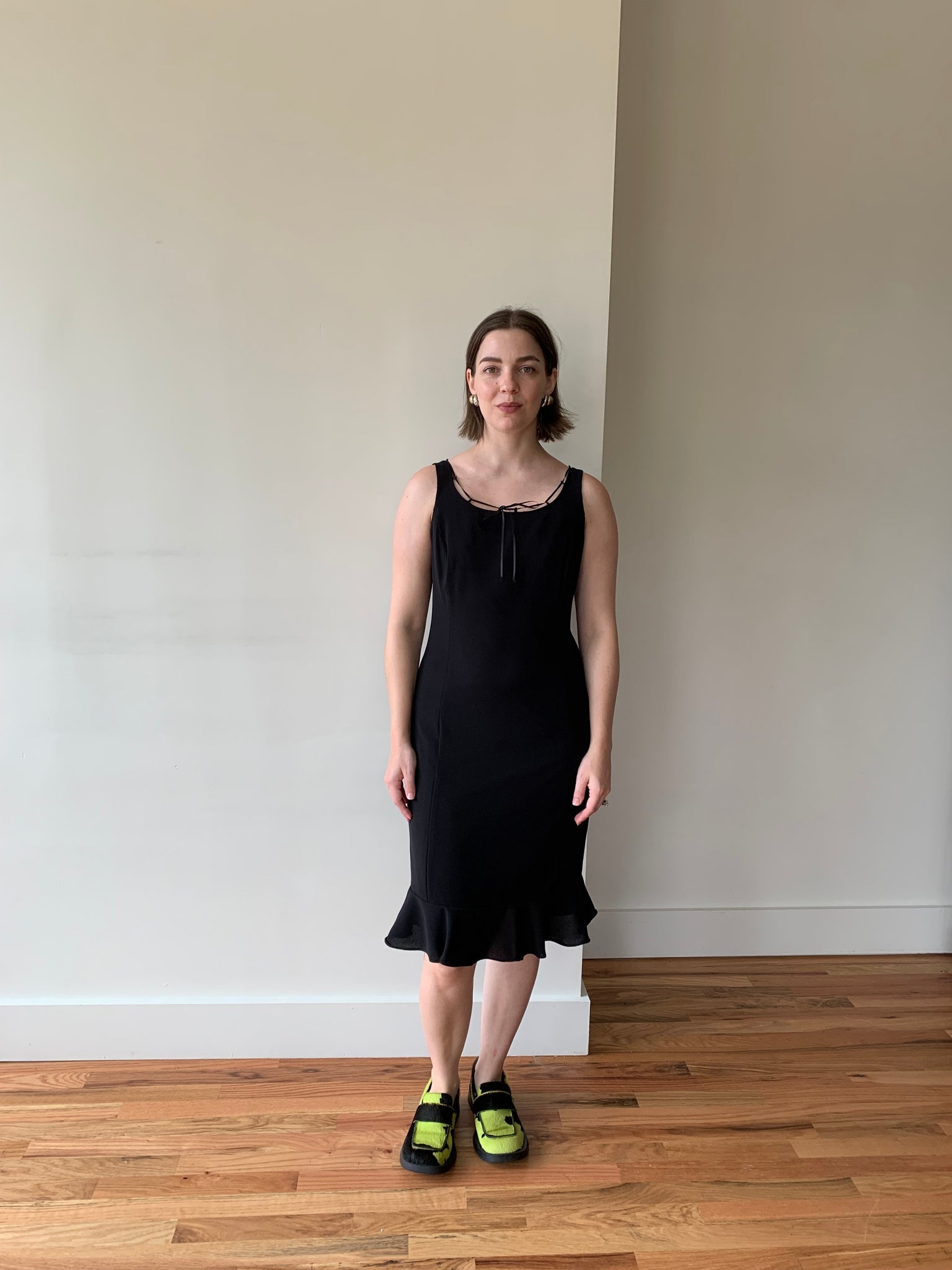 90s ribboned neckline dress