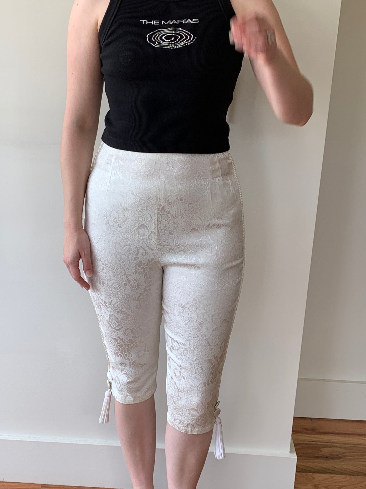 Cream jacquard capri pants