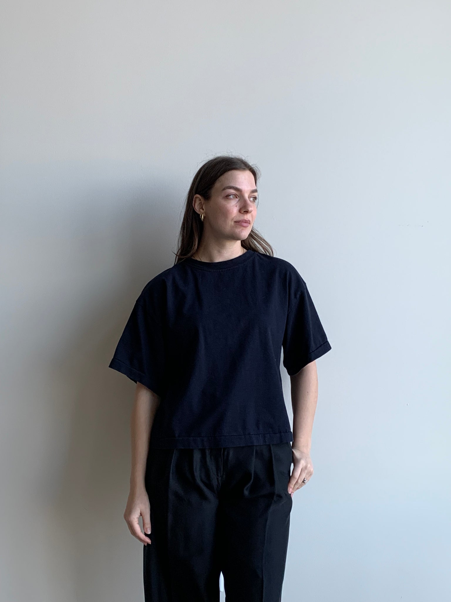 Maria Stanley navy tee