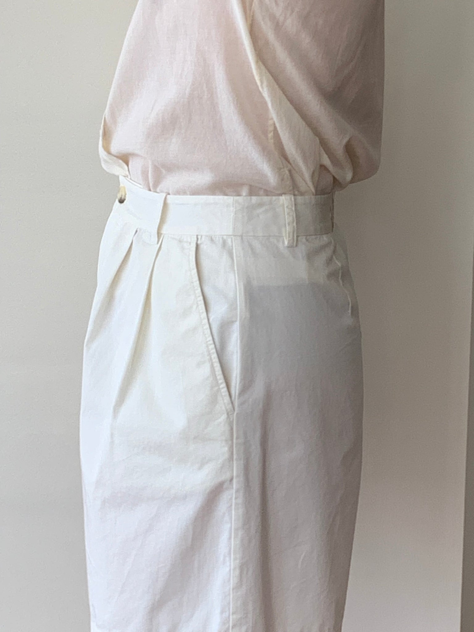 DÔEN cream trouser shorts