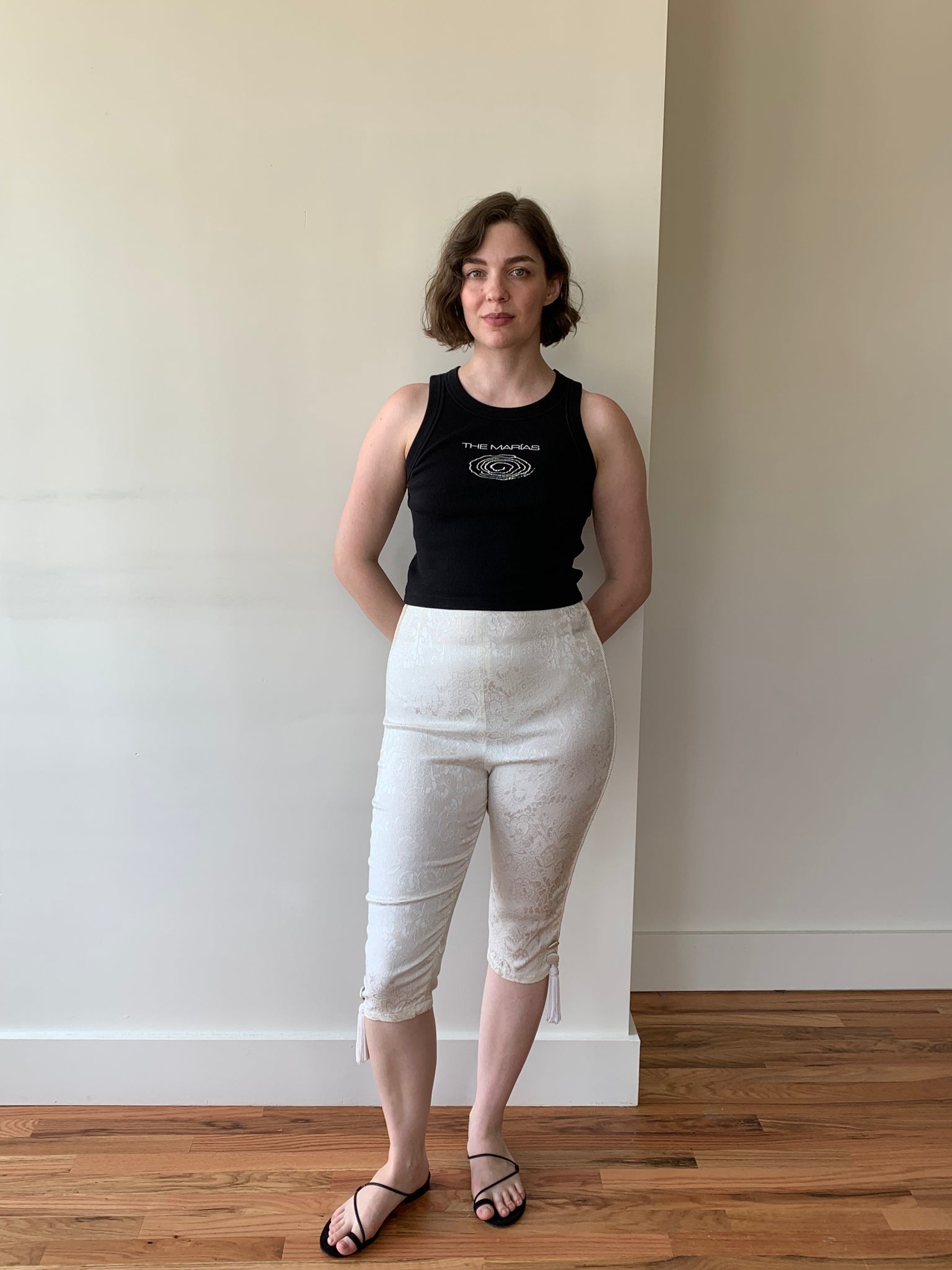Cream jacquard capri pants