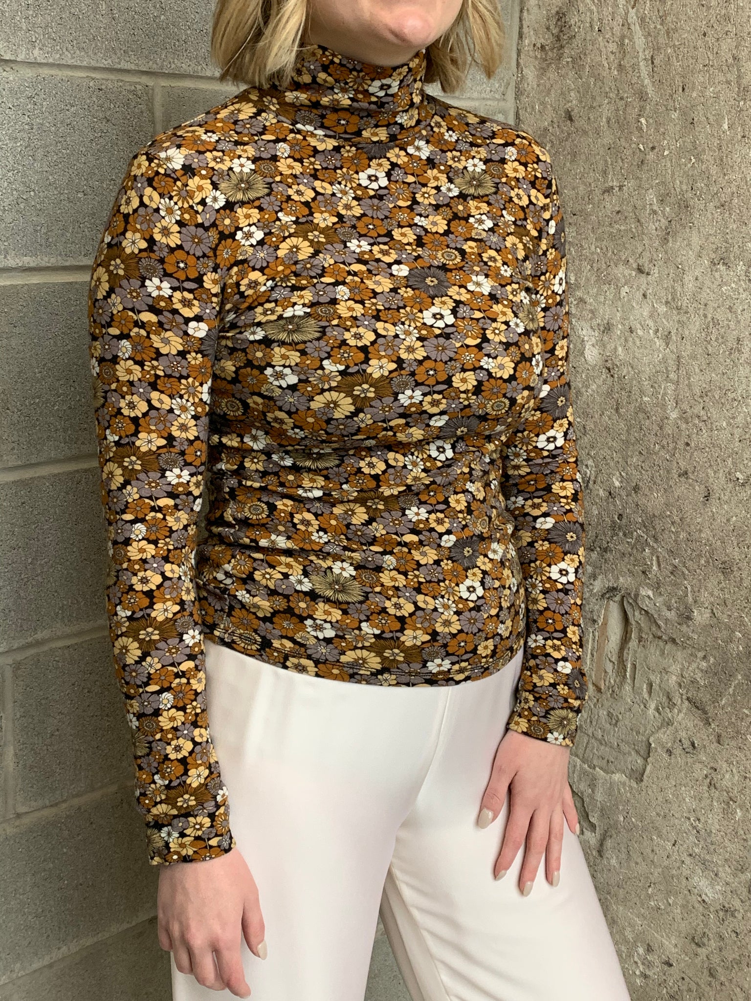 retro floral printed turtleneck