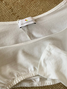 Gil Rodriguez El Tigre white top