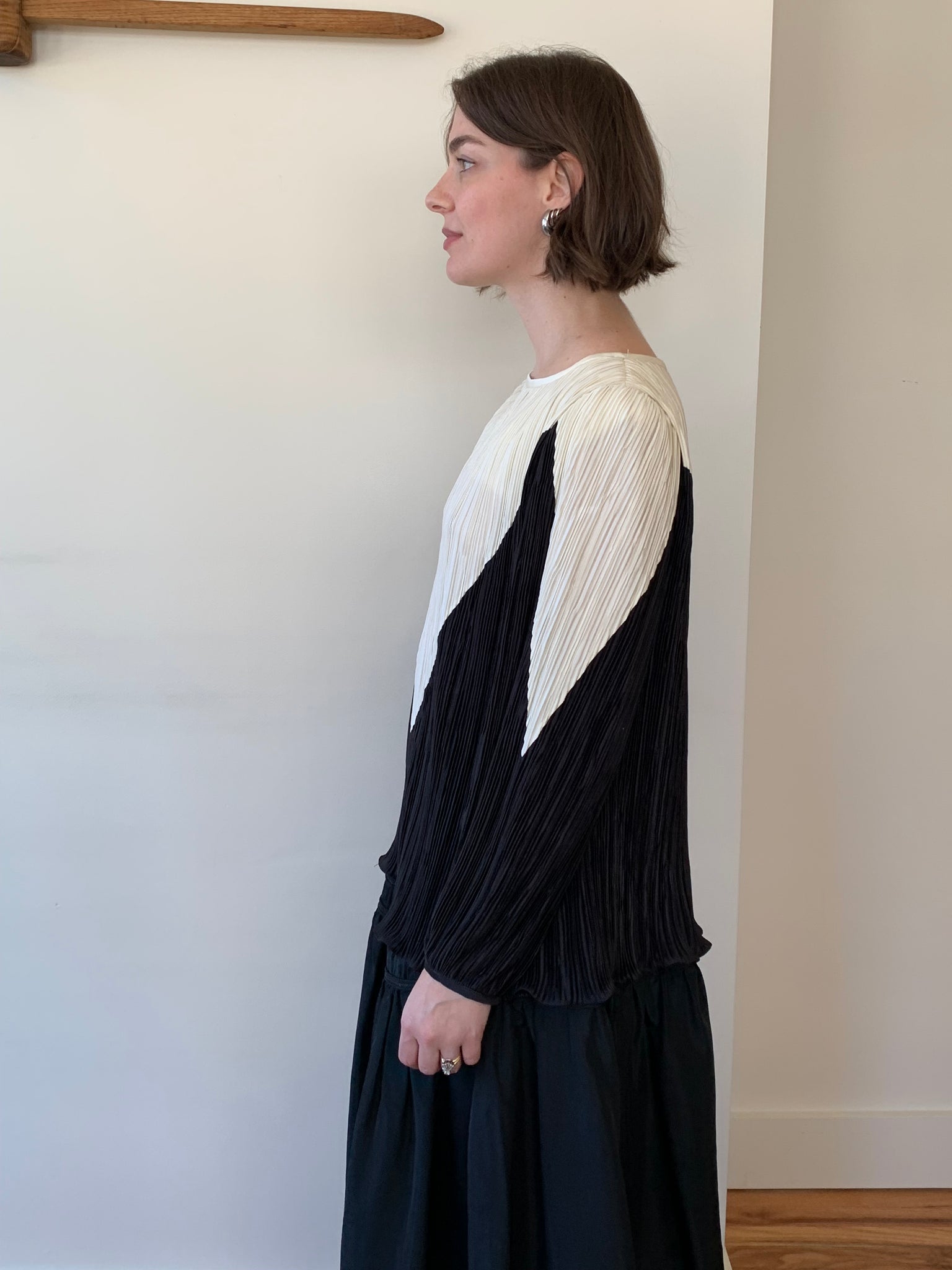 Vintage micro pleated monochrome top