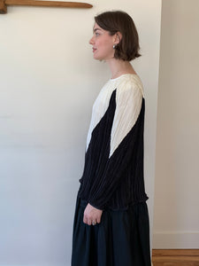 Vintage micro pleated monochrome top
