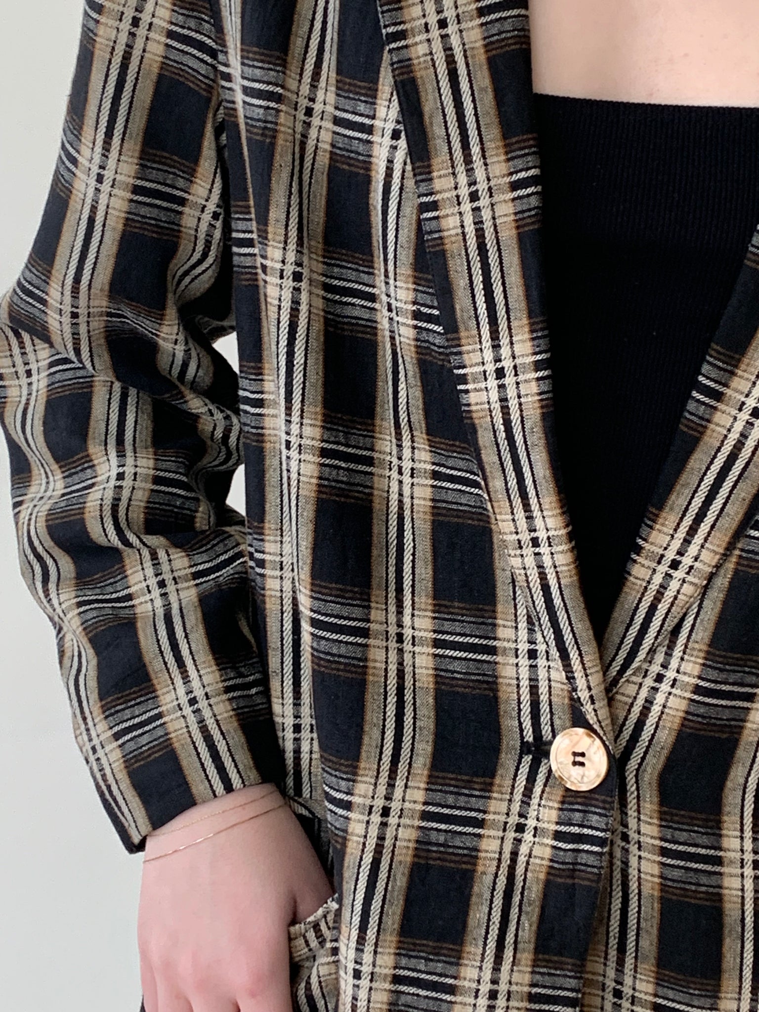 Neutral plaid blazer