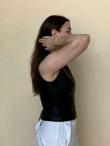 Fitted leather top